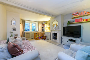 Sitting Room- click for photo gallery